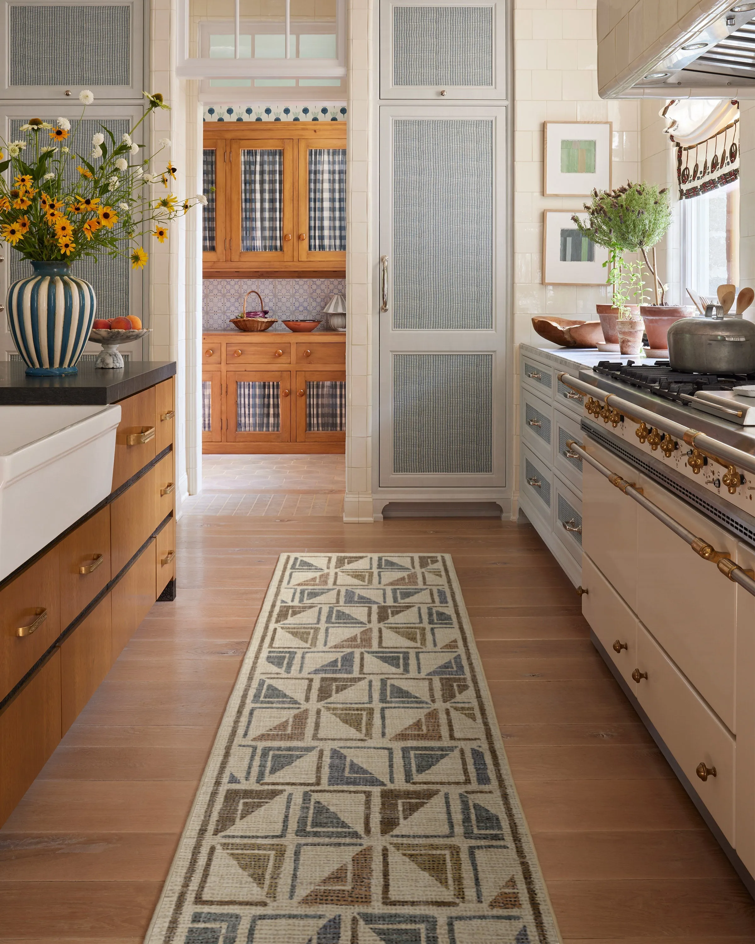 Architectural Digest Vesta Neutral Multicolor Rug
